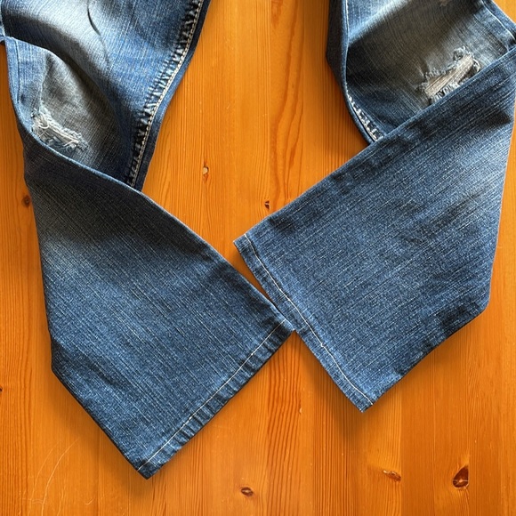 SILVER SUKI FLAP Jeans Vintage Medium Blue Bejeweled Embroidered Tag Size 31 - Picture 9 of 16